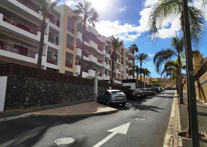 Cozy With Garden 아파트 팔름-마르