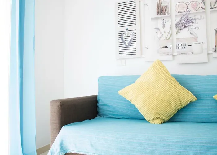 Cozy With Garden Appartamento