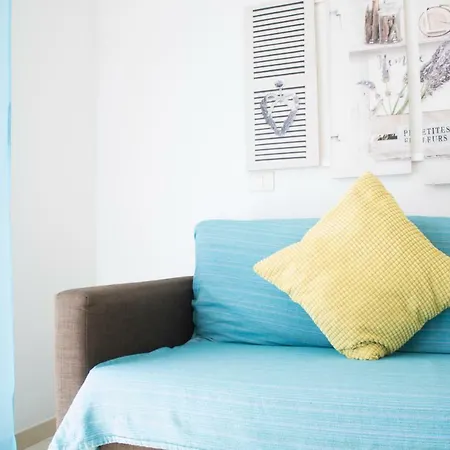 Cozy With Garden Apartment