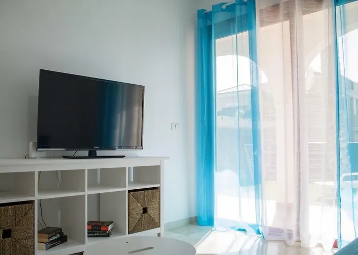 Cozy With Garden Apartmán *